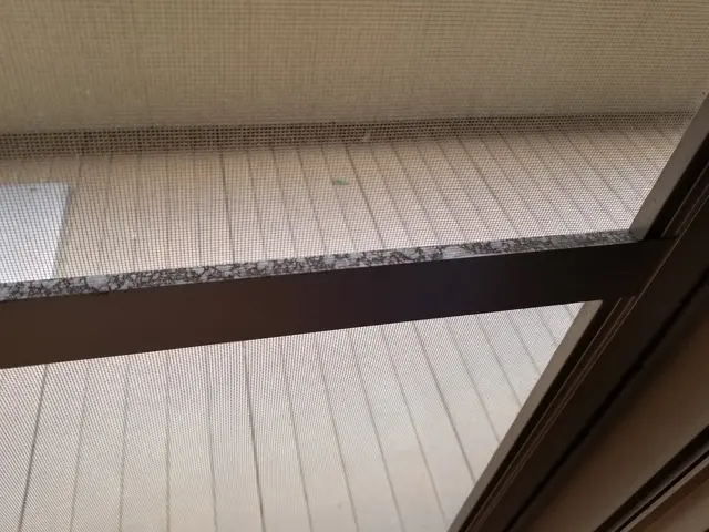 網戸とサッシも込みです！ハウスクリーニング士が伺います☆ベランダセットがお得♪サービスの画像