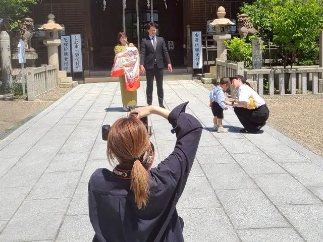 子育て経験豊富なママカメラマンが大切な一瞬を鮮やかに残しますサービスの画像