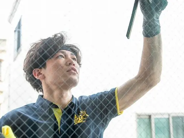 【プロ仕上げ】月間450件以上の実績！クレジットカード利用可能！窓・サッシの掃除サービスの画像