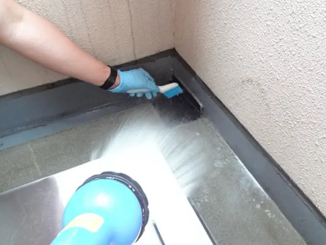 高圧洗浄機を使用し、仕上がり重視で丁寧に作業いたします！サービスの画像