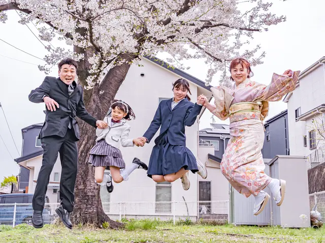 お子様が成長しアルバムを開くと《その時の会話やキモチが溢れるお写真》を撮ります！