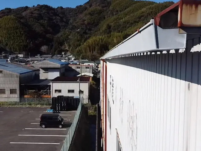 ドローン撮影　屋根　樋など