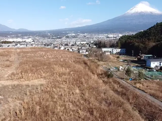ドローン撮影　屋根　樋など