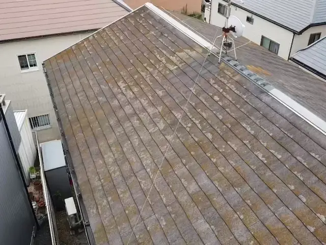 ドローン撮影　屋根　樋など