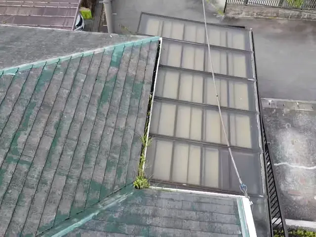 ドローン撮影　屋根　樋など