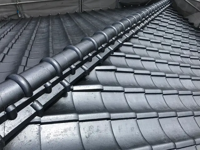 屋根塗装/セメント瓦サービスの画像