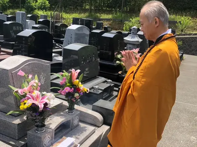 僧侶読経付お墓参り代行、多磨霊園・小平霊園・八王子霊園など多摩地区霊園中心ですサービスの画像
