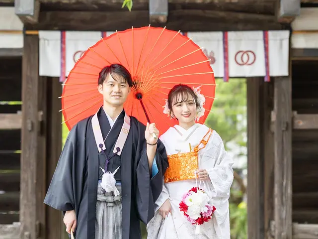 プロカメラマンがゲスト目線で撮影します！動画も写真も撮影可能です。サービスの画像