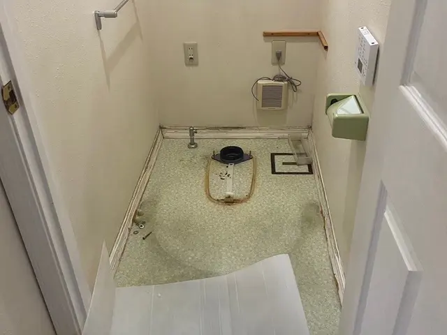 【処分費込み！】壁紙、床材の張り替えも！お気軽にお問い合わせ下さい！サービスの画像