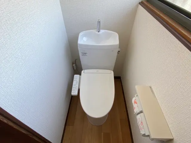 【処分費込み！】壁紙、床材の張り替えも！お気軽にお問い合わせ下さい！サービスの画像