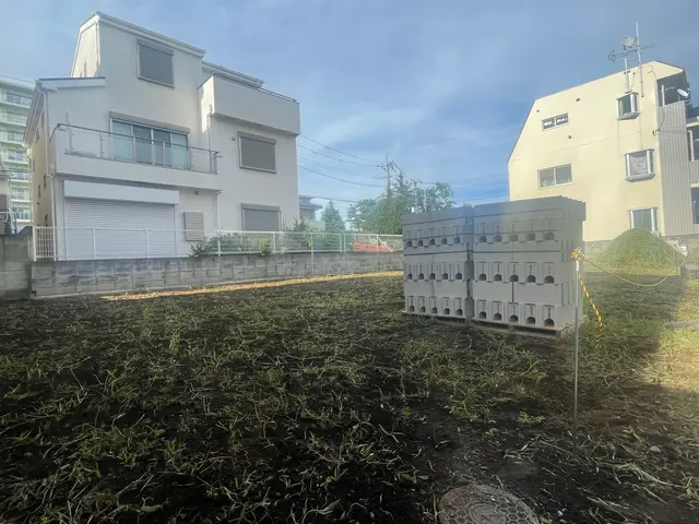 ☆元専門業者が夏の雑草を豊富な知識と経験でご対応◎施工内容はセールスポイントに！サービスの画像