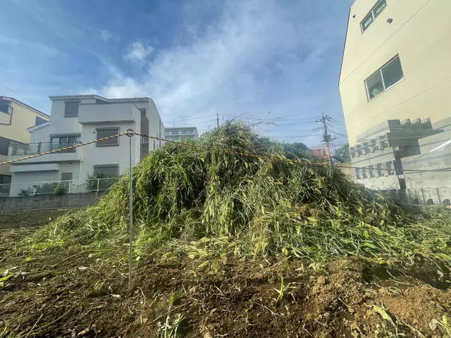 ☆元専門業者が夏の雑草を豊富な知識と経験でご対応◎施工内容はセールスポイントに！サービスの画像