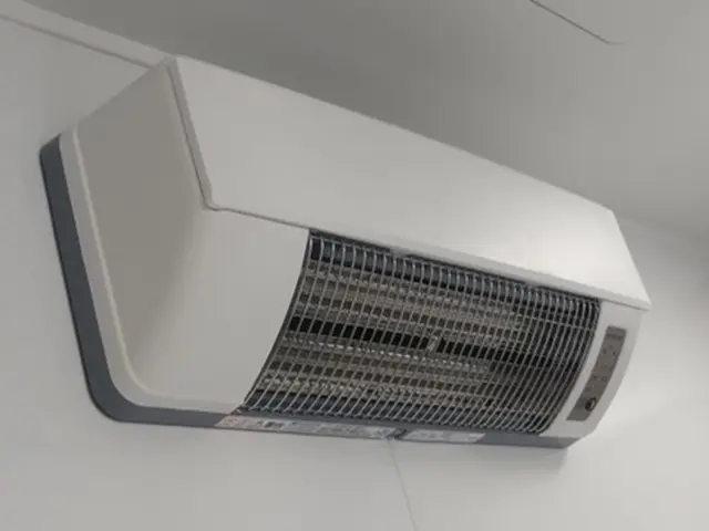 浴室換気扇の交換:暖房・乾燥：土日祝日可、損害保険加入サービスの画像