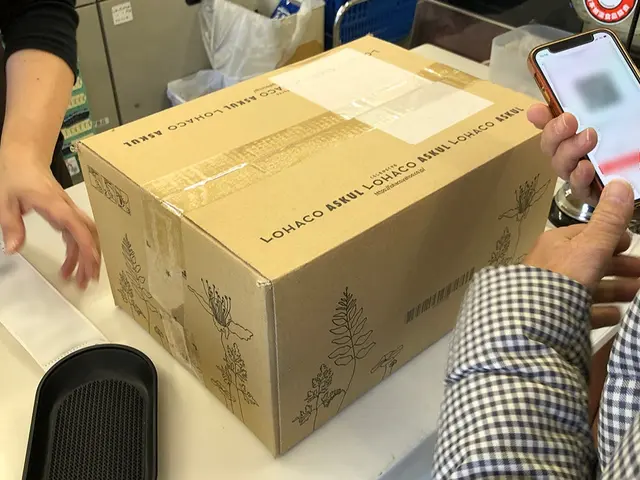 女性スタッフが丁寧に! ◎中古品などのリサイクル品も代行購入します！サービスの画像