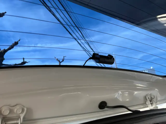 今やカーライフの必需品のドライブレコーダー取付！サービスの画像