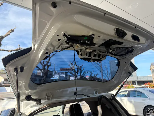 今やカーライフの必需品のドライブレコーダー取付！サービスの画像