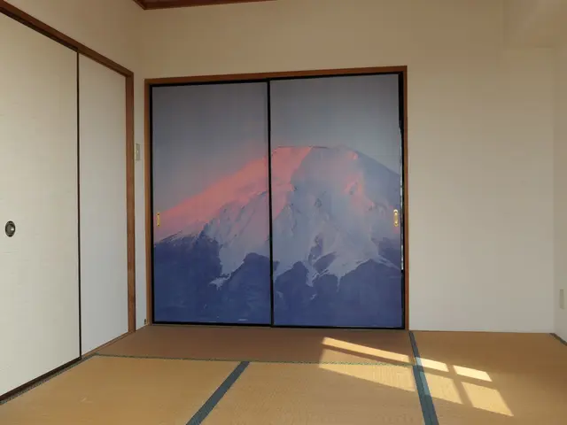 東金で６０年！　襖・障子・網戸・木製ドアの張替え・修理・新規製作を行っています。サービスの画像