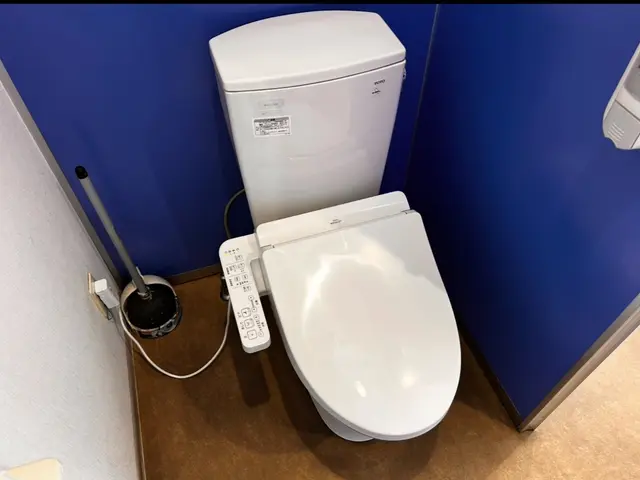 ウォシュレット取付お任せください☆エリア外時間外対応可能◉サービスの画像