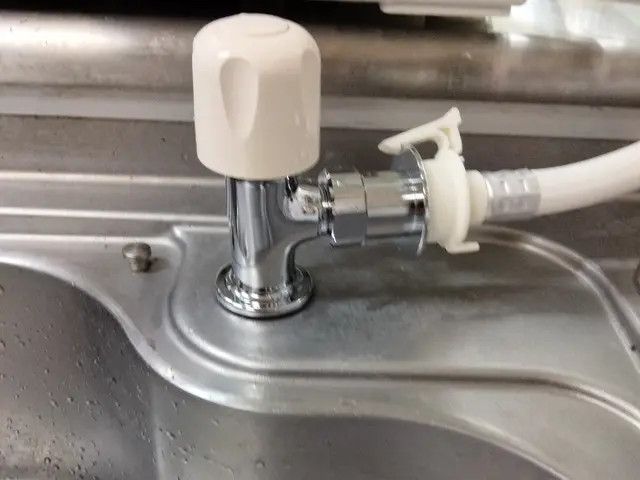 食洗機の取り付け / 取り外し卓上タイプ作業費は¥10000　宜しくお願いしますサービスの画像