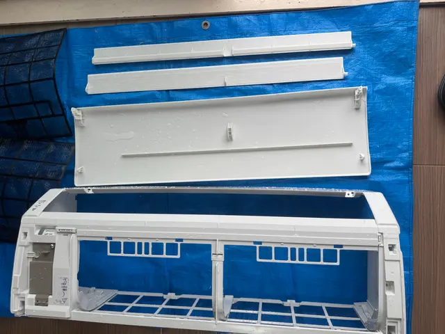 今年の夏を気持ち良く！◎ヤニ、カビ、油汚れ全てスッキリ分解洗浄し汚れを駆逐◎サービスの画像