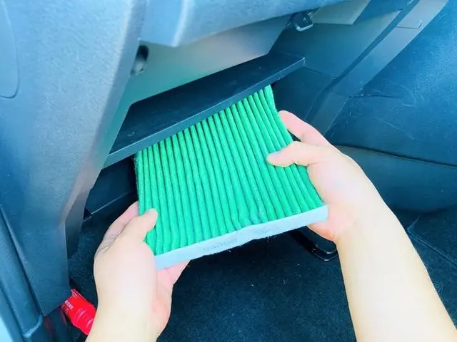 認証工場の国家整備士がご自宅へお伺い致します。サービスの画像