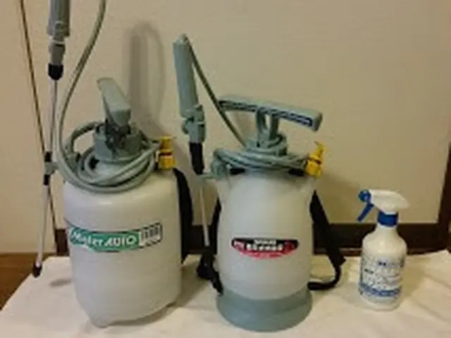 ✿熱交換機／プラスティック等の素材毎に適した洗浄剤を使用します！サービスの画像