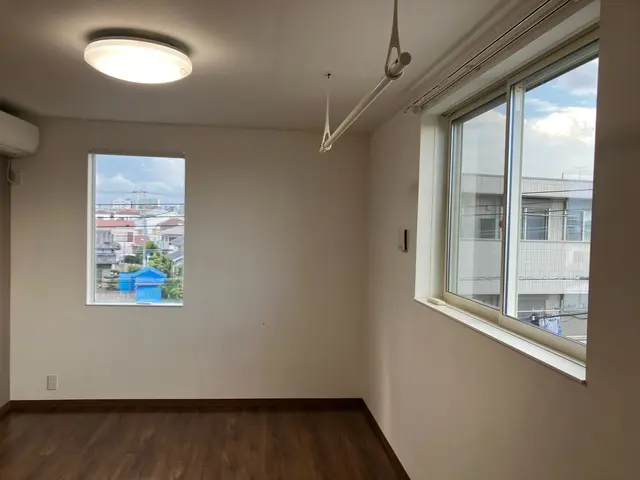 クロスクリーニング、シミ、カビ、汚れ！精一杯落とします！サービスの画像