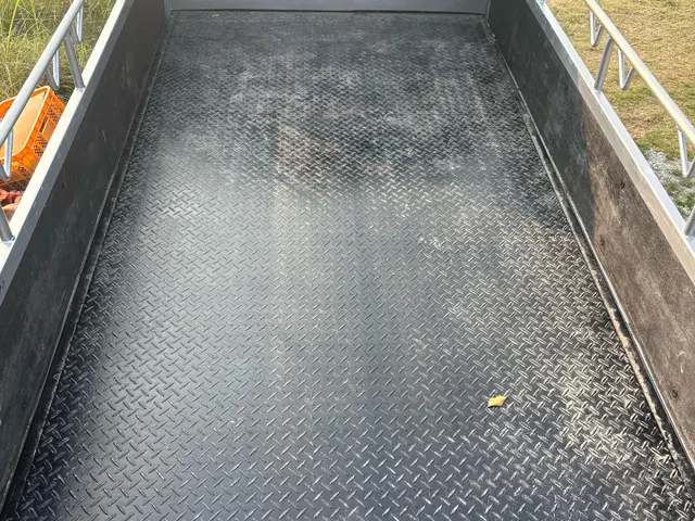 損害保険加入済み！お見積もりはこのサービスから質問するからよろしくお願い致しますサービスの画像