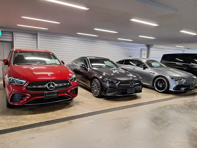 【超撥水極ツヤコート付き】ベンツ正規ディーラー式シャンプー洗車（仕上り保証付き）サービスの画像