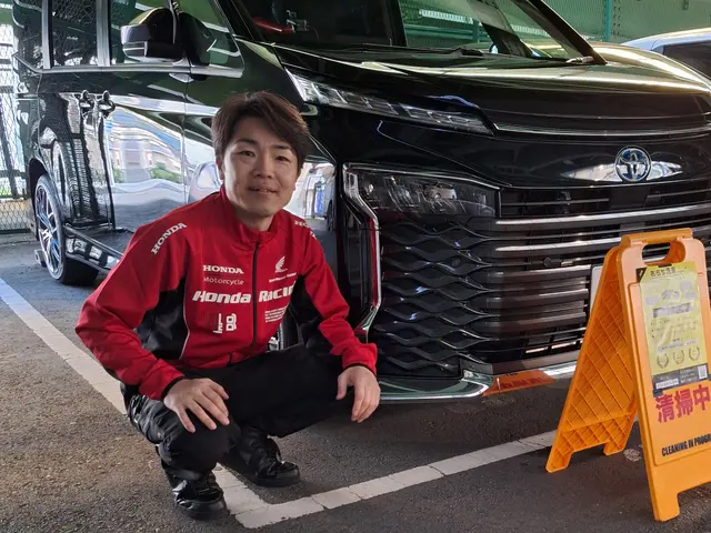 【撥水ツヤコート付き】ベンツ正規ディーラー式手洗い洗車（仕上り保証付き）サービスの画像