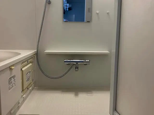 こだわり洗剤で徹底2度洗い◎2人作業で丁寧に仕上げます！エアコン等同時予約で割引サービスの画像