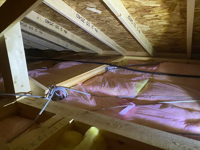 一級建築士が実施する住宅状況調査。新築の建築中検査も数多く実施、不具合を指摘。サービスの画像