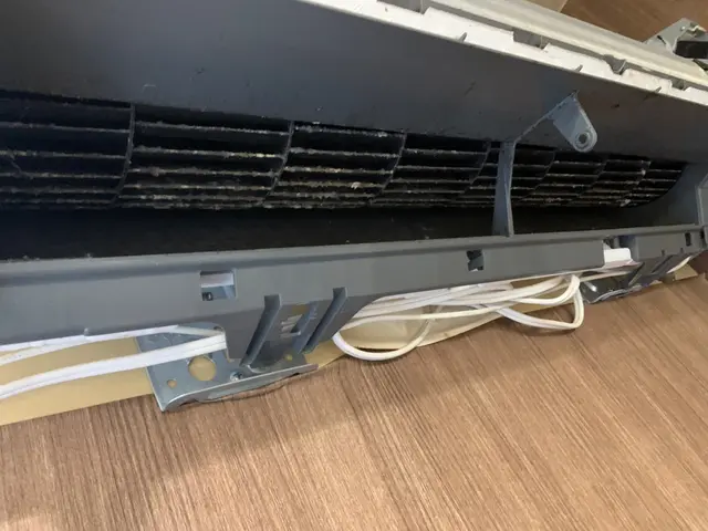 【カビを高圧洗浄で一掃！】次回清掃のタイミングの確認方法やカビ予防などもご案内☆サービスの画像