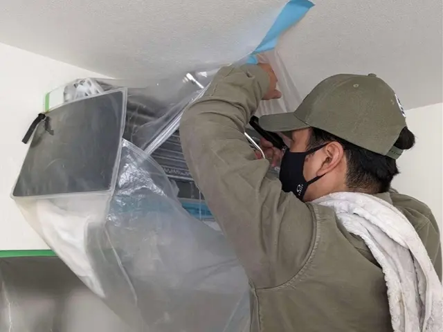 【カビを高圧洗浄で一掃！】次回清掃のタイミングの確認方法やカビ予防などもご案内☆サービスの画像