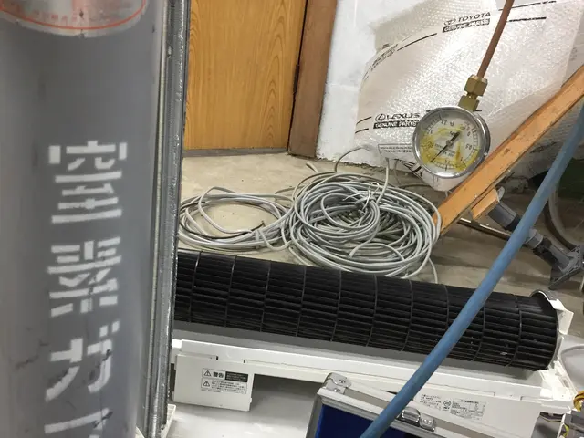 元、プラント電験、第一種電気工事士、ボイラー整備士、ボイラー技士が修理します。サービスの画像