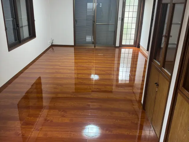 【まずはお問い合わせください】手で触って汚れを確認！独自配合洗剤で徹底清掃サービスの画像