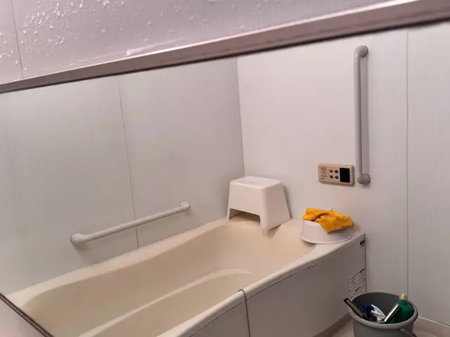 鏡磨き付き！ ◎営業時間外相談可！コーキングなど他サービスとセットで割引！サービスの画像