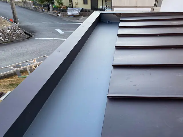 屋根・壁・雨漏り修理等36年の実績！一級建築板金技能士が丁寧に対応いたしますサービスの画像