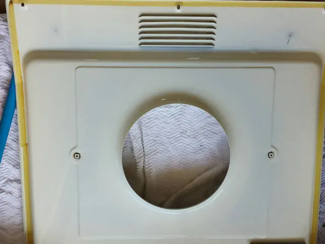 【レンジフード換気扇清掃】分解して洗浄。油煙汚れもキレイに落とします！サービスの画像