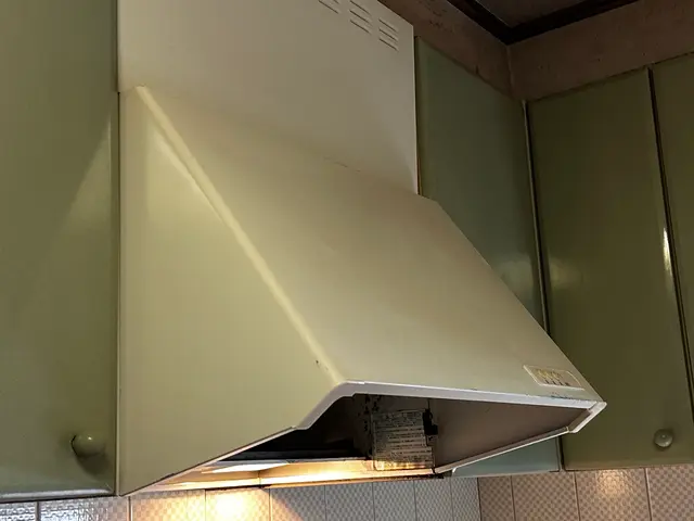 油、ホコリの強アルカリ・レンジフード清掃！◎業歴7年◎営業時間外も対応可サービスの画像