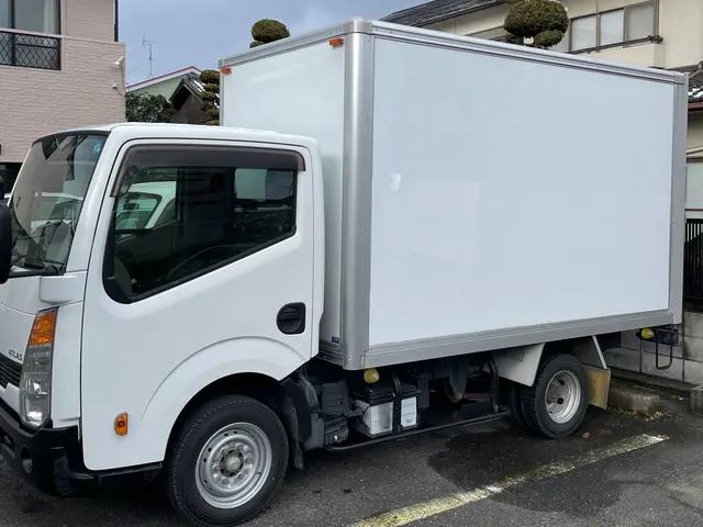 倉庫の解体からお片付けまでお任せ下さい。お見積り無料です！サービスの画像