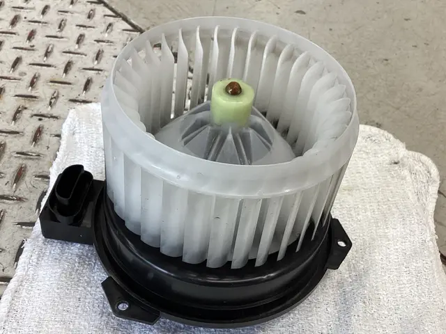 プロの技で快適空間を！内視鏡カメラで徹底洗浄サービスの画像