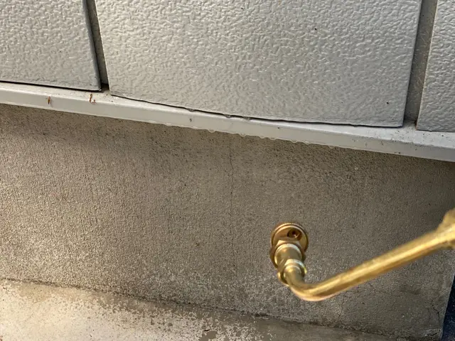 駆除の国家資格取得！究極の隙間埋め！ただ薬を撒くだけの施工は致しません！サービスの画像