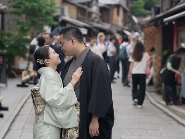 【記念日カップルフォト｜ポージングお任せ・自然な表情】