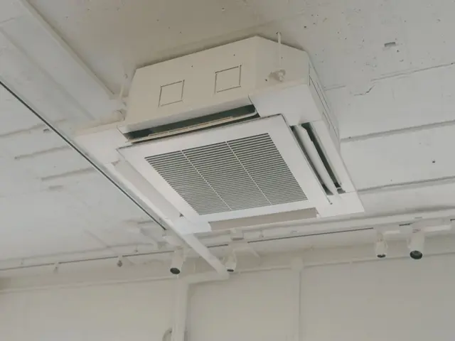 業務用エアコン取付サービスの画像