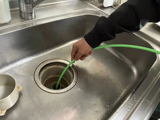 排水管洗浄お任せください！損害保険加入済みで安心の丁寧作業サービスの画像