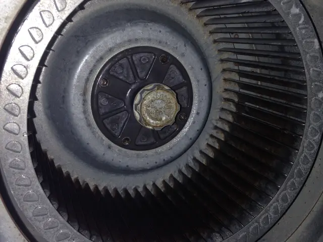 仕上がりに自信あり！禁煙者・電気工事士がお伺い、清潔・丁寧な作業を心がけます。サービスの画像