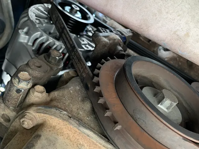 オルタネーター交換　ベルト交換もサービスの画像