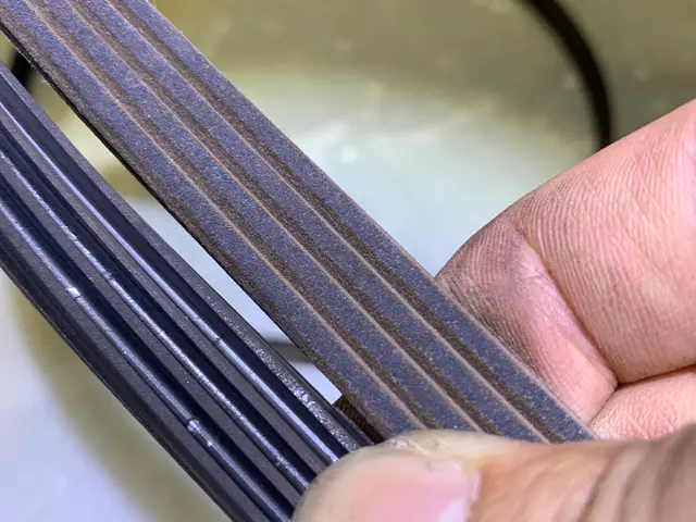 オルタネーター交換　ベルト交換もサービスの画像