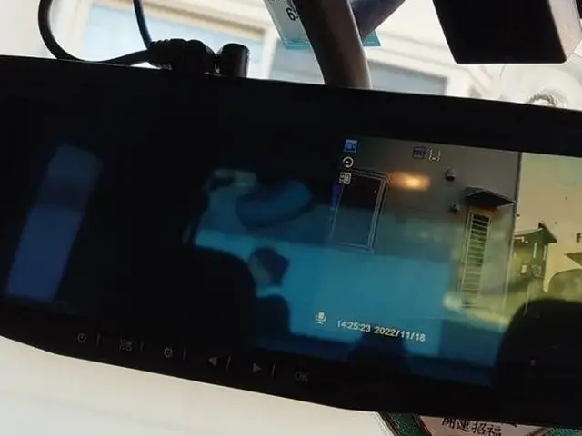ミラー型ドライブレコーダー取付しますサービスの画像